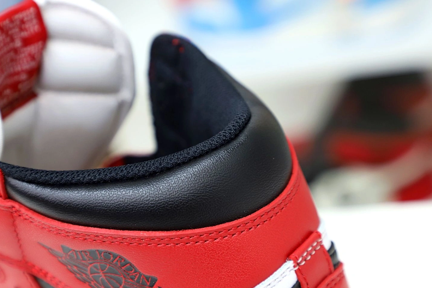 RETRO OG 1 JORDAN HIGH 2015 AIR 'CHICAGO' 1031